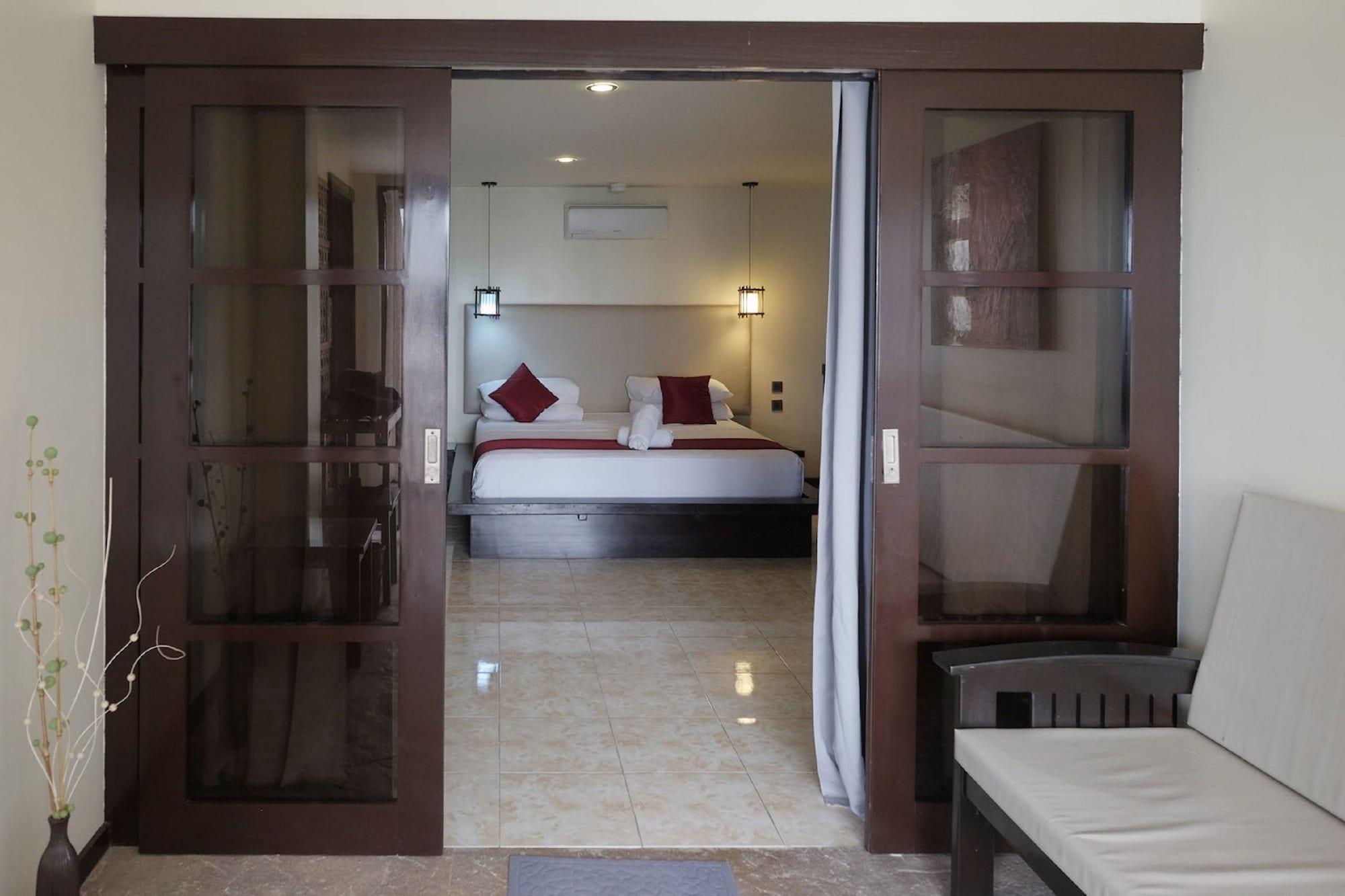 Cliffside Resort Panglao Exterior foto
